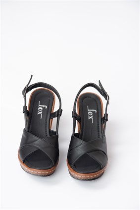 Siyah Dolgu Topuklu Kadın Ayakkabı K674041309