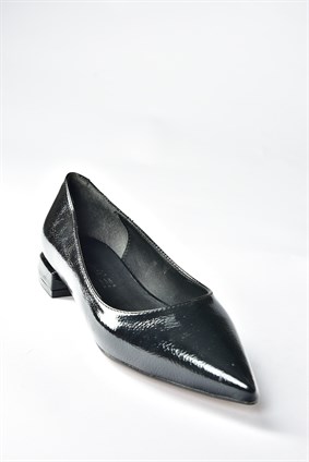 Siyah Rugan Alçak Topuklu Günlük Kadın Ayakkabı N820200408