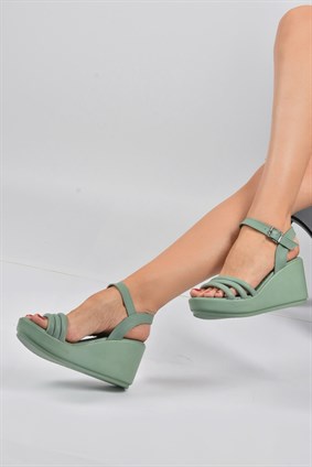 Yeşil Dolgu Topuklu Kadın Ayakkabı K996511109